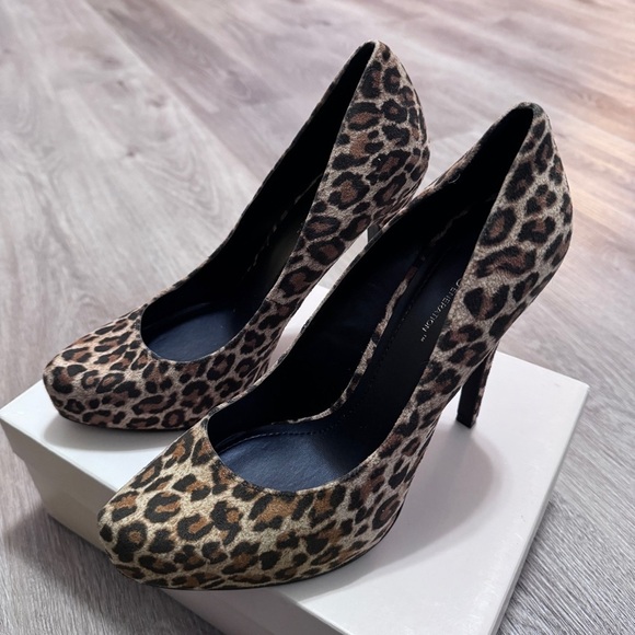 BCBGeneration Leopard Print High Heel Shoes Women’s 10 - Picture 7 of 11